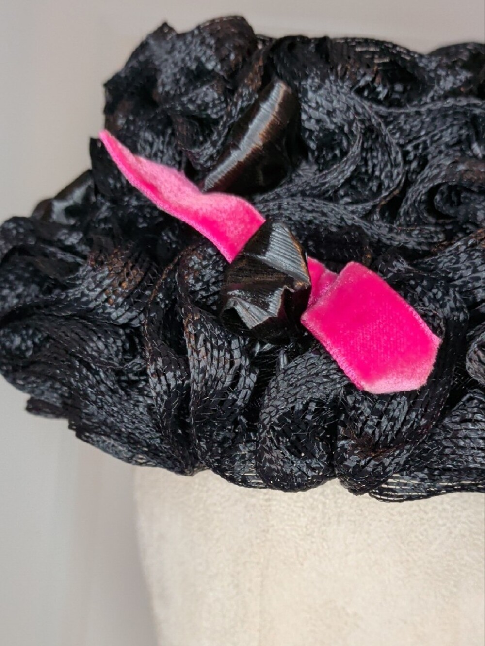 Vintage 60s Brianti Pillbox Hat Black Woven Straw & Ribbon Pink Bow Accent 20" - Picture 4 of 16
